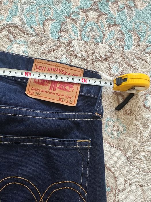 Levi's 907 bootcut w32 x l34