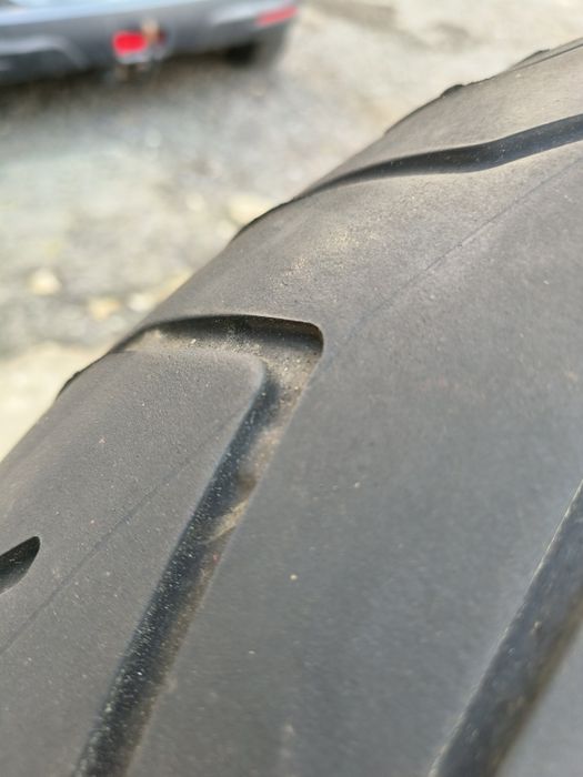 Bridgestone Battlax Adventure 41R
150/70/18 Dot 0223.
Добро състояние