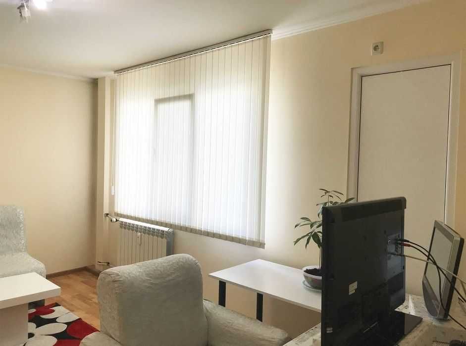 Тристаен апартамент в Дружба 2