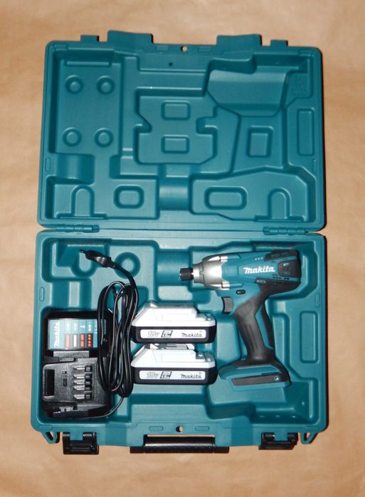 Makita TD127DWE Masina de insurubat cu impact, stare foarte buna