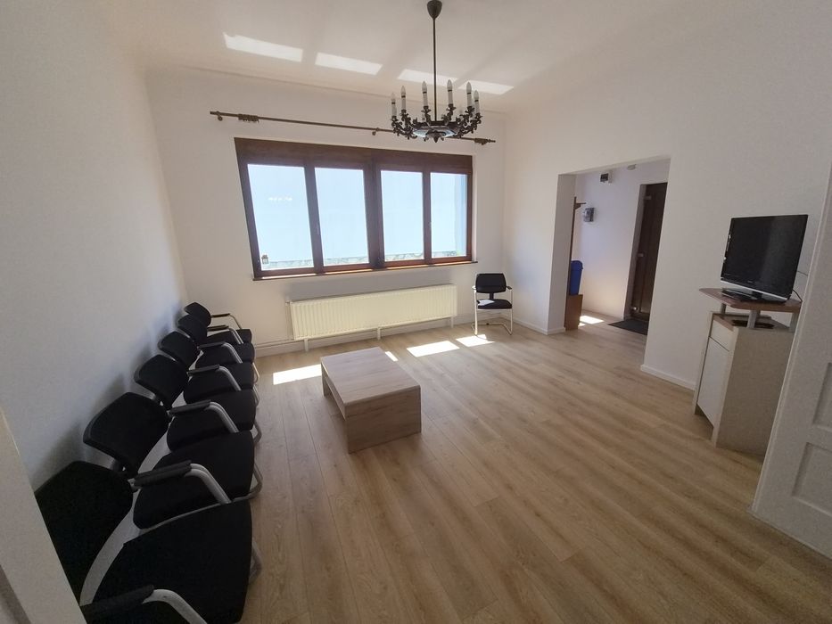 Spatiu birouri 200mp +4 locuri parcare zona centrala Turda