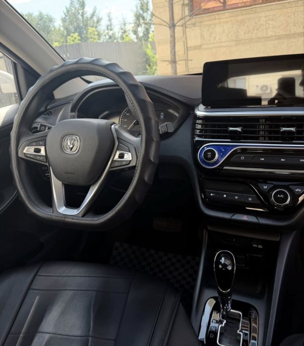 Продаю Changan Alsvin 2024 года