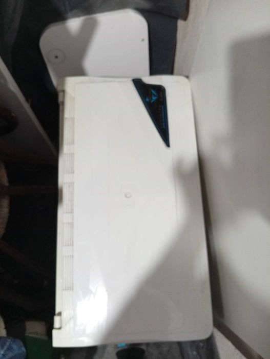 Здрав аквариум с капак и горен филтър, лесен за чистене