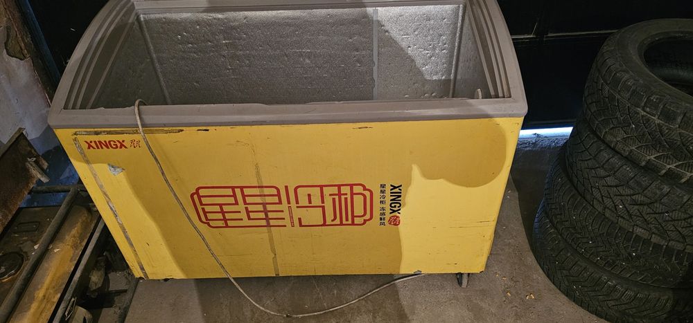 Морозильник в отличном состоянии