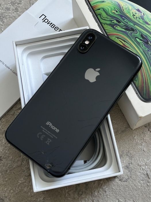 iPhone XS Черный