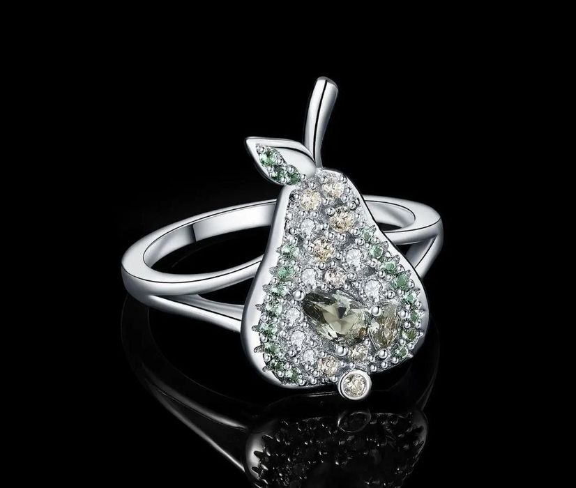 Кольцо серебро  шпинель груша