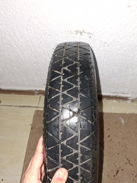 Резервна гума патерица