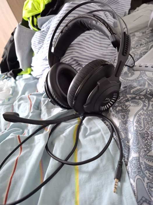 Casti gaming Hyperx Revolver