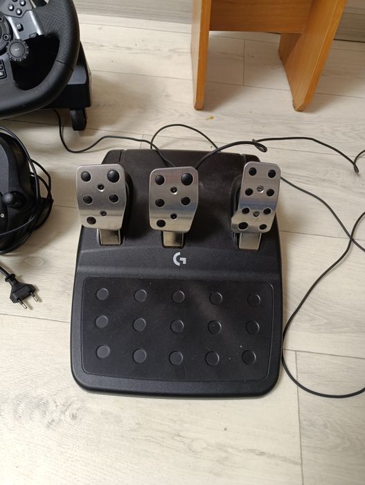 Продам игровой руль