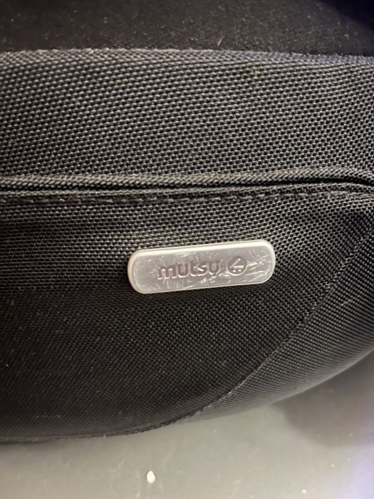 Landou mutsu bebelusi