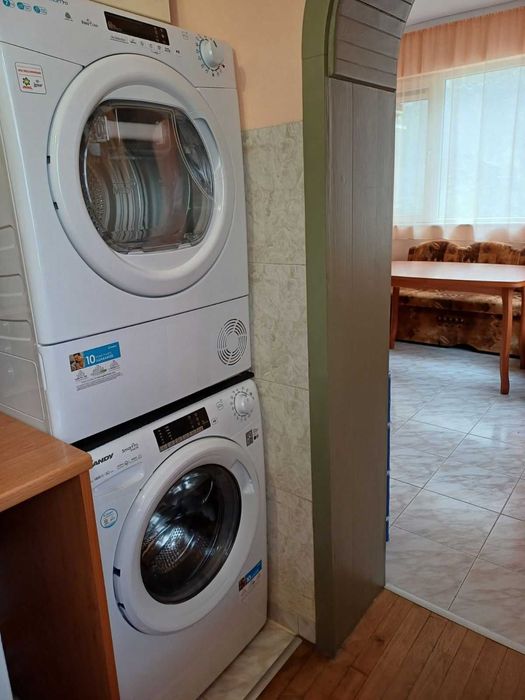 Дава се под наем Тристаен апартамент в Плевен, 9-ти квартал - 95 кв.м за 408 € - Снимка #10