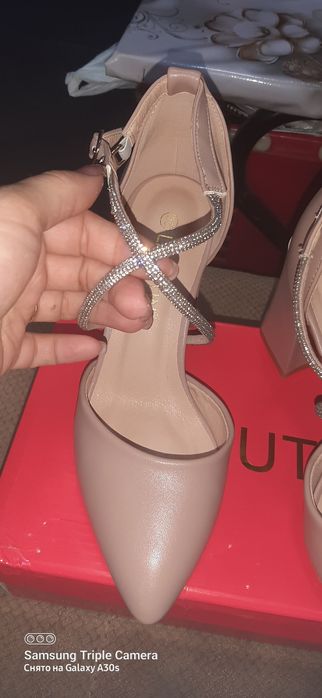 Продам женскую обувь!