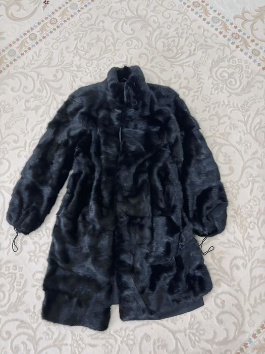 Шуба     женская.      кара сатылады