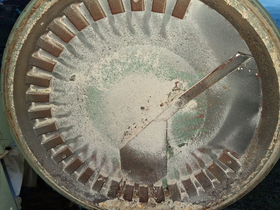 Moara trifazica Neuero