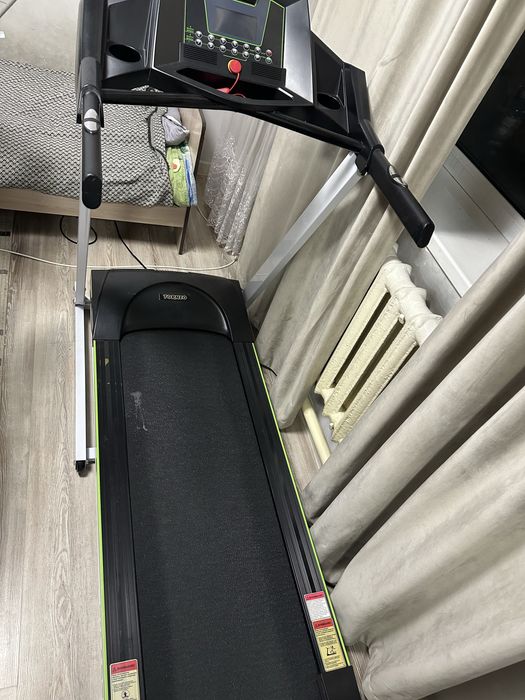 Продам беговую дорожку