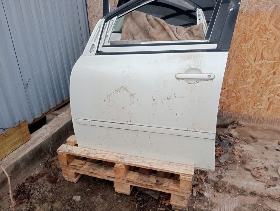 Кузовной альфард Эстима ипсум