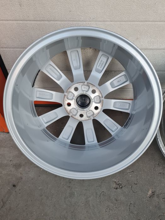 Оригинални джанти за ФОЛКСВАГЕН VW AUDI SEAT SKODA R17 5x112 ET40 7J