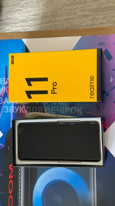 Realme 11 Pro 5G (8/256 ГБ).