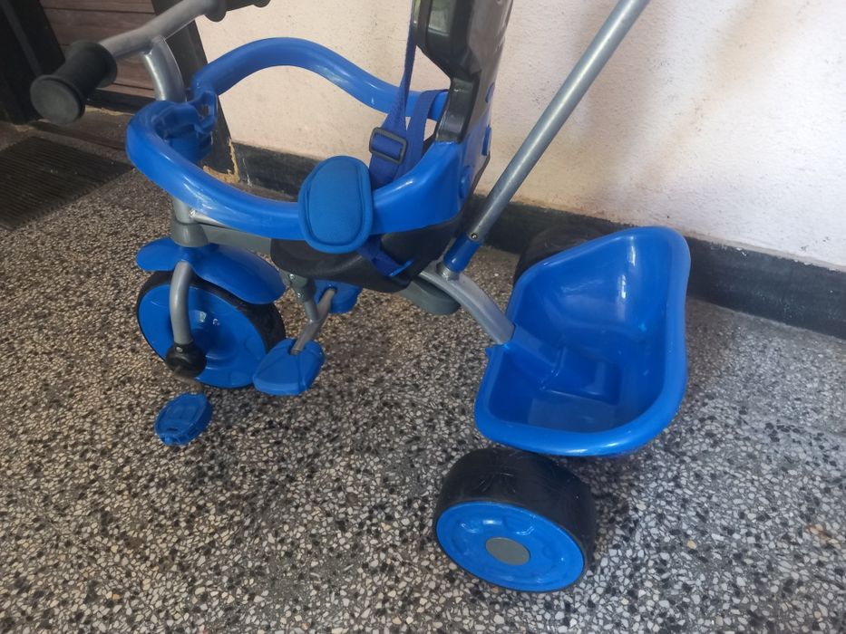 Детска триколка със сенник