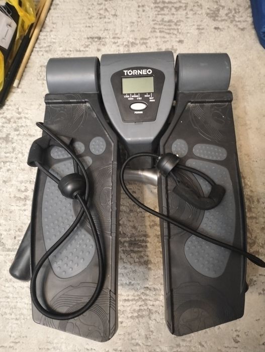 Продам тренажёр степпер.