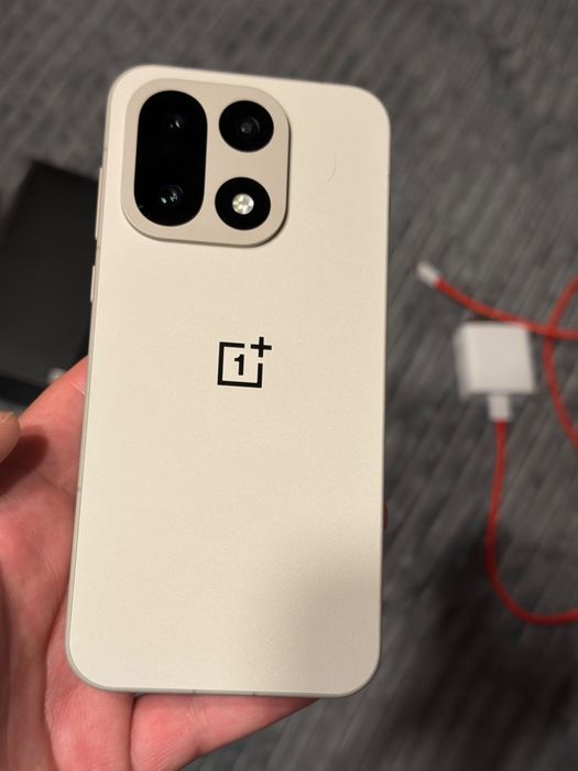 Telefon mobil OnePlus 15, Dual SIM, 16GB RAM, 512GB, 5G, Sand Storm