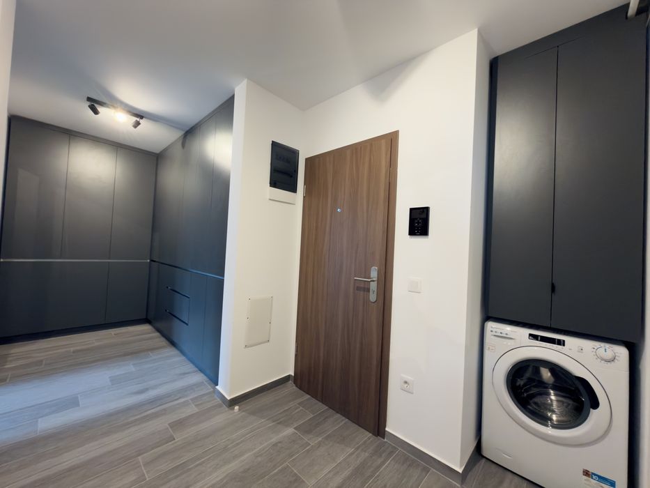 Apartament cu 2 camere de vanzare Tractorul nou in garantie cu parcare