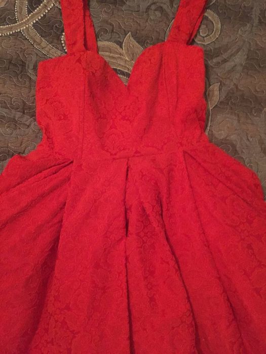 Продаётся платье