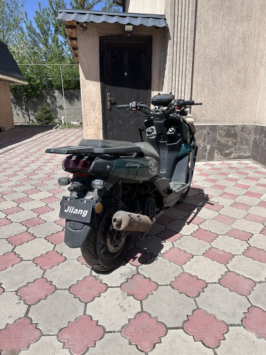 Скутер Танк 150