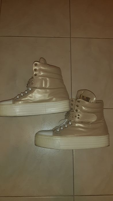 Дамски кожени кецове