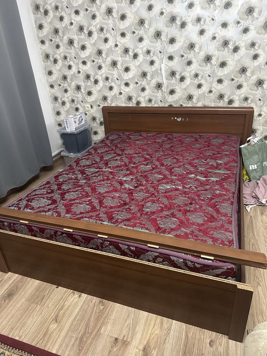 Кровать 160х200 срочно!