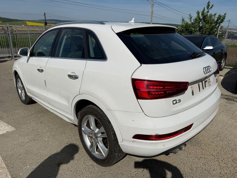 Dezmembrez Audi q3 facelift 2015 alb lb9a 2.0 tdi CUVC quattro