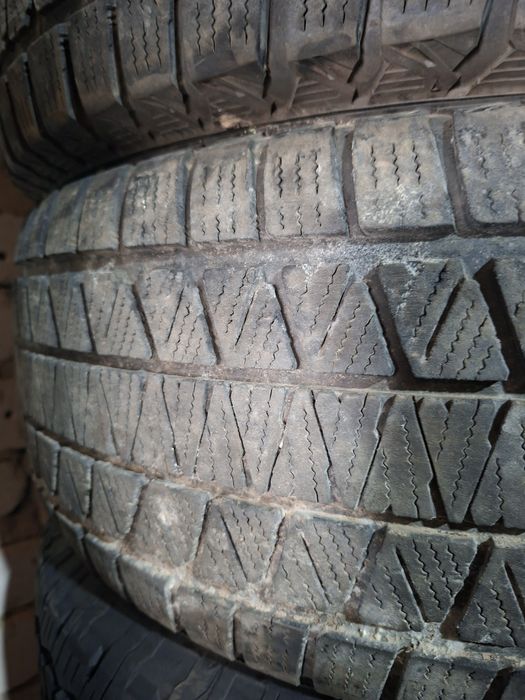 Продам шины 265/65/17 бриджистон