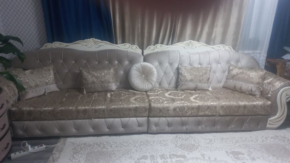 Продам  красивый диван