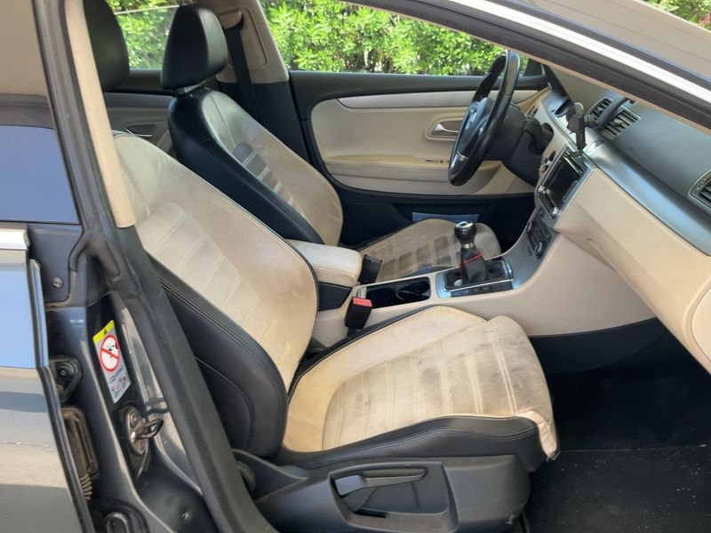 Volkswagen Passat CC 2.0 TDI BlueMotion Tech 2011