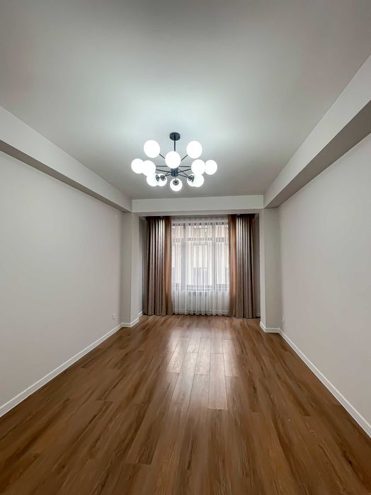 СРОЧНО 3 хонали 3/5/10 квартира 80м2 сотилади