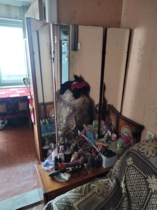 Продам стенку в гостиную