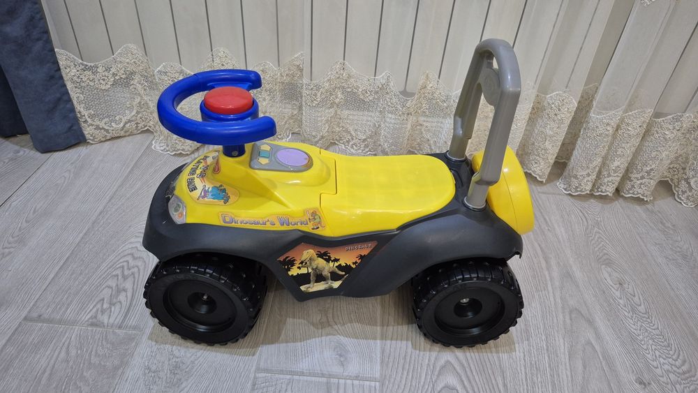 Продам машину для ребенка
