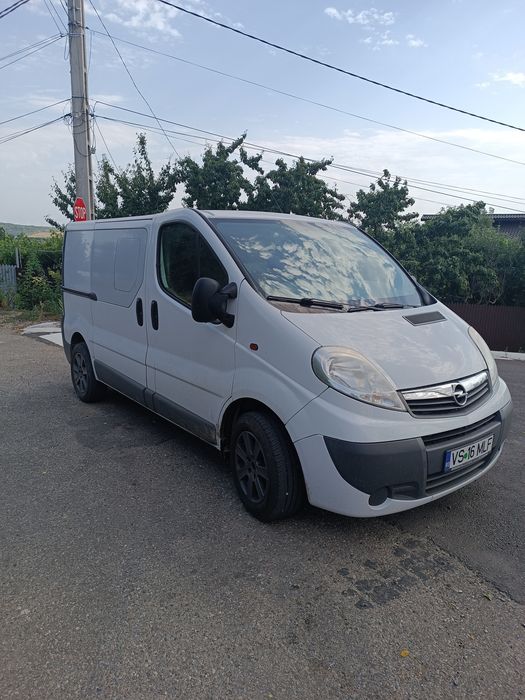 Vând Opel Vivaro 2012