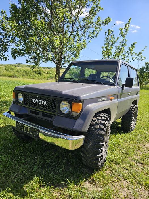 Toyota  LandCruiser lj70