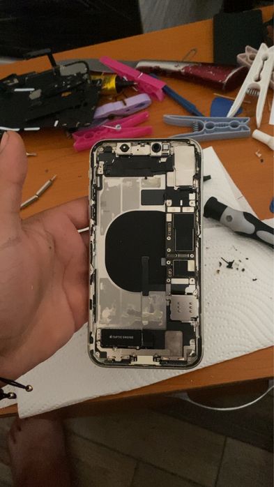 Repar telefoane Samsung , Iphone , Redmi ,Oppo