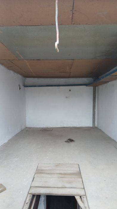 Срочно Гараж продаю в районе Лесоторга