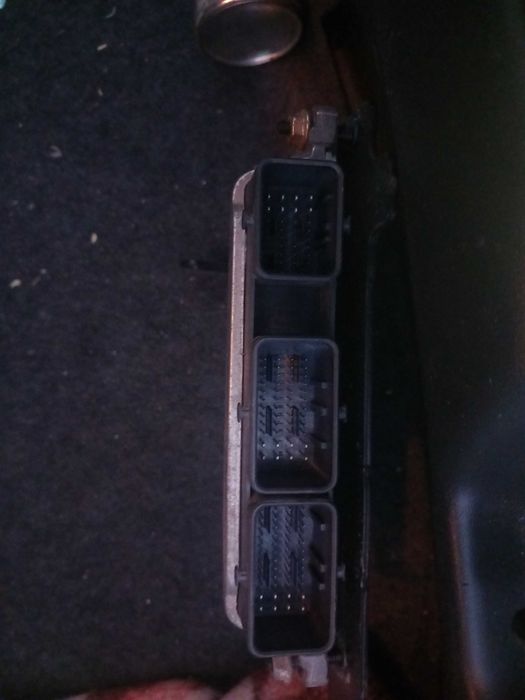 Компютър за Рено гранд сценик меган 2004г. - 2.0 бензин