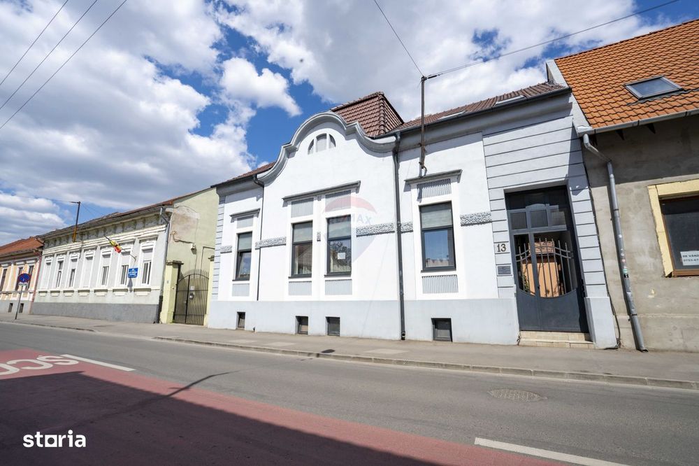 De vânzare casă cu 6 camere, ultracentral – str. Moscovei