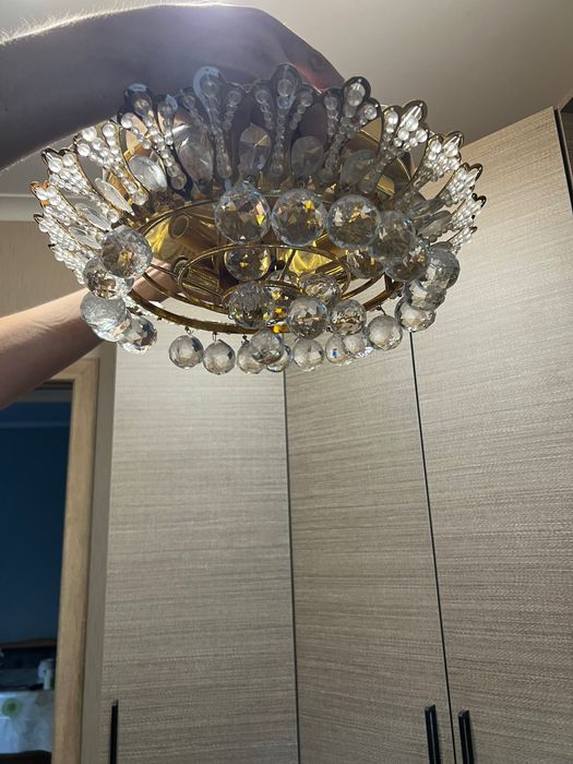 Люстра в рабочем состоянии