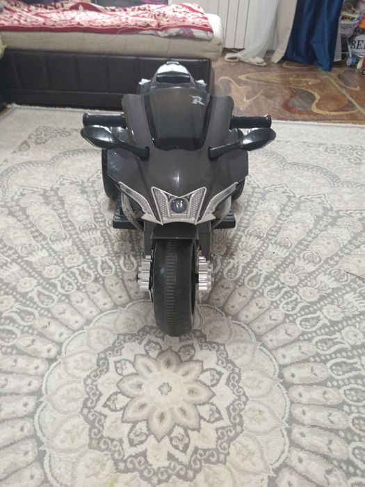 Продам электронную мотоцикл детский