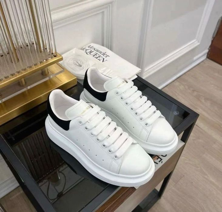 Adidași Alexander McQUEEN la DOAR 249