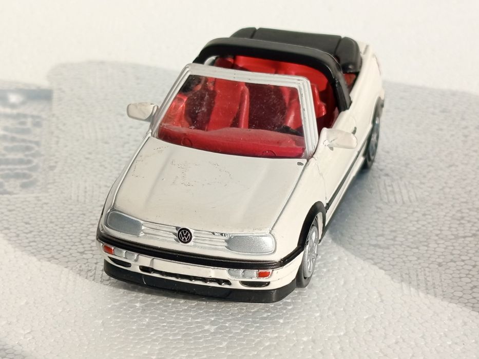 Lot de 2 machete auto 1/43 VOLKSWAGEN GOLF, New-Ray