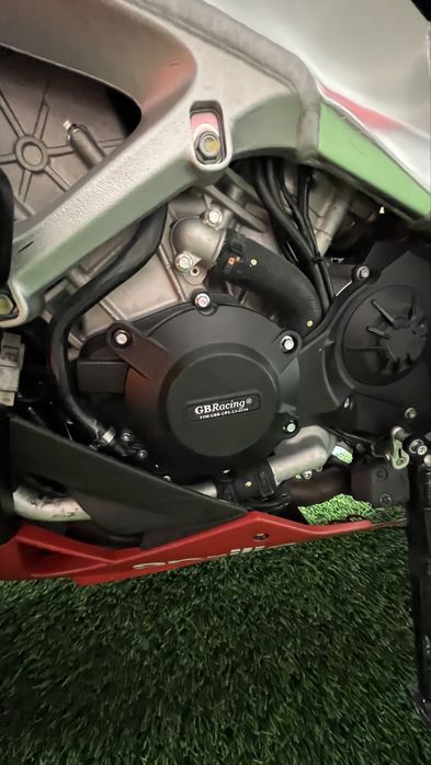 APRILIA RSV-4 FACTORY model deosebit