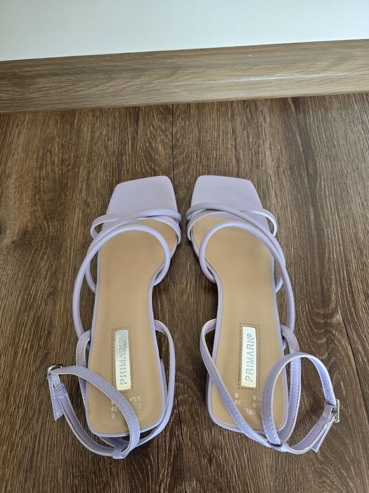 Дамски обувки на ток