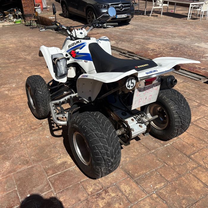 se Vinde Suzuki Ltz 400